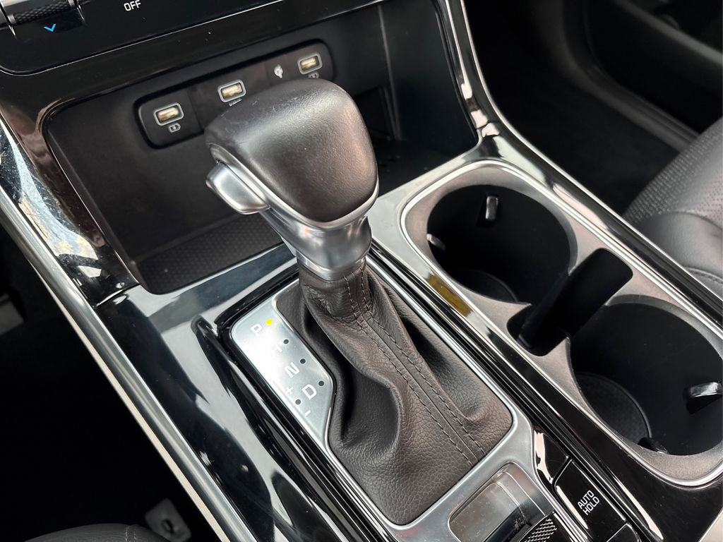 Used 2023 Kia Carnival SX Prestige image 31