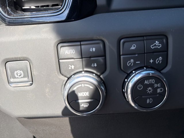 New 2026 GMC Sierra 2500 AT4X image 11
