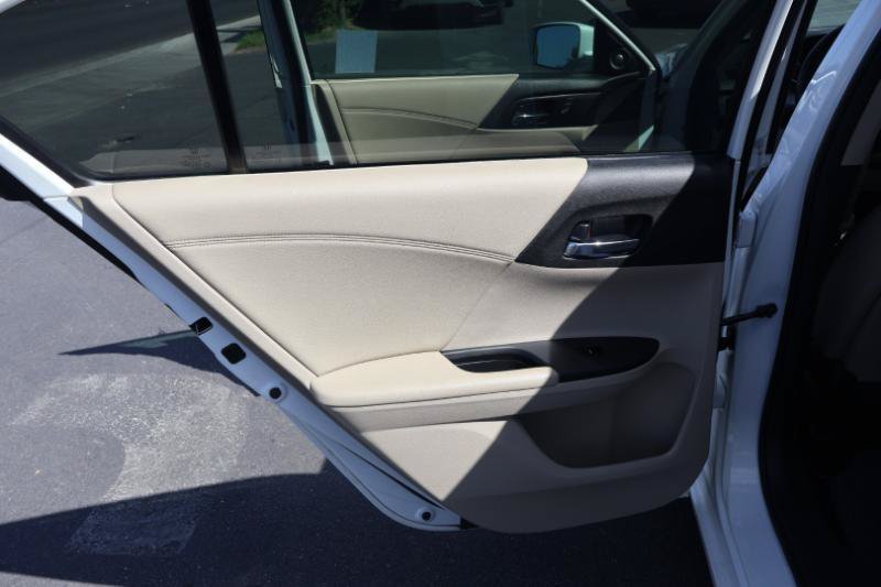 Used 2013 Honda Accord EX-L image 27