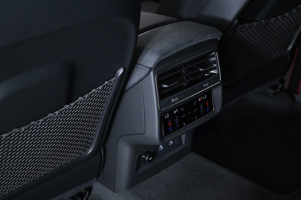 New 2026 Audi RS Q8 performance image 17