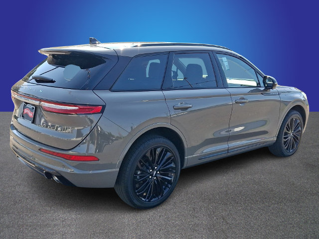 Certified 2025 Lincoln Corsair Reserve w/ Equipment Group 202A AWD/4WD image 4