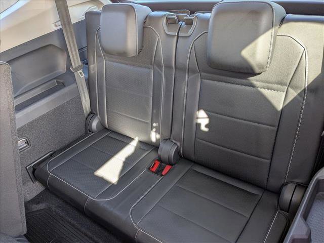 Used 2021 Volkswagen Tiguan SE FWD image 19