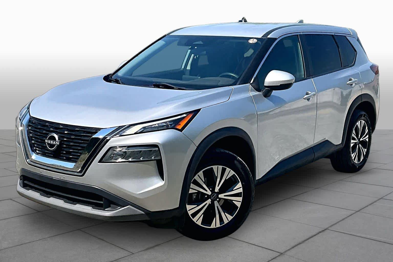 Used 2022 Nissan Rogue SV FWD image 1