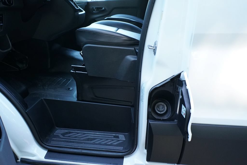 New 2026 Ford Transit 150 Low Roof RWD image 13