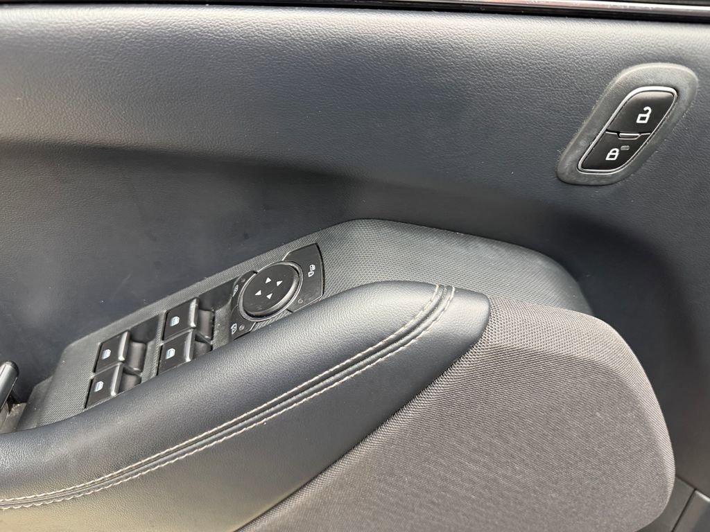 Used 2021 Ford Mustang Mach-E Select image 11