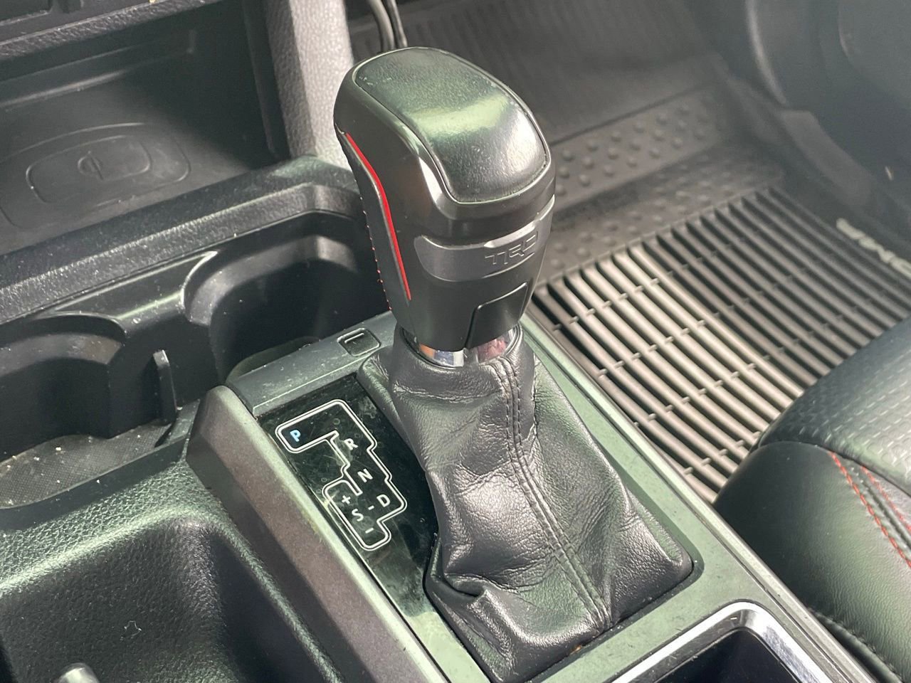 Used 2017 Toyota Tacoma TRD Pro image 8