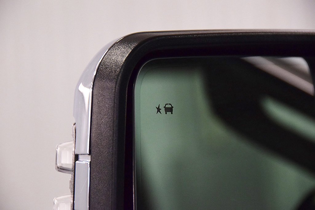 Used 2025 GMC Sierra 2500 Denali Ultimate w/ Snow Plow Prep/Camper Package image 16