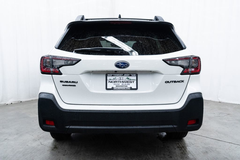 Used 2023 Subaru Outback Onyx Edition image 5