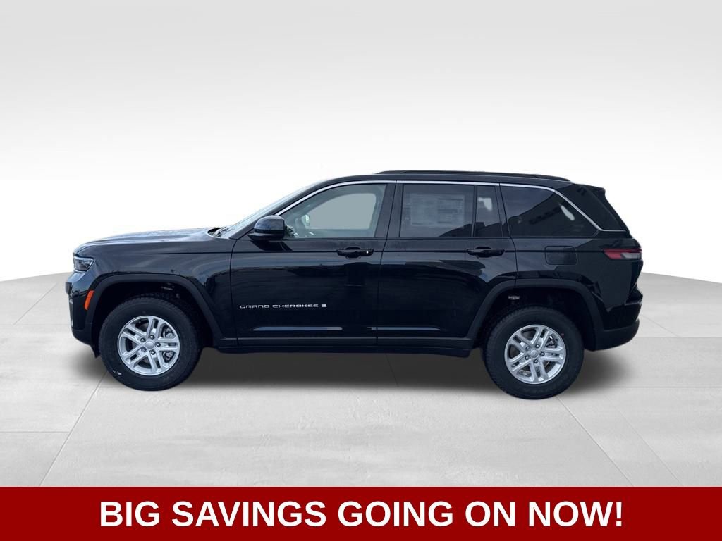 New 2025 Jeep Grand Cherokee Laredo AWD/4WD image 6