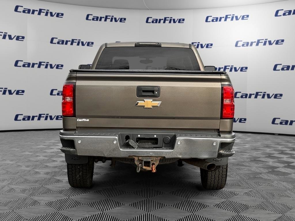 Used 2015 Chevrolet Silverado 2500 LT w/ LT Convenience Package AWD/4WD image 4