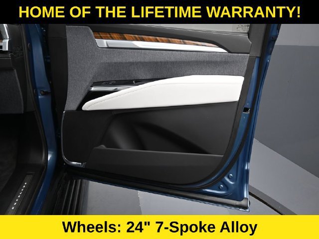 Used 2025 Cadillac Escalade Sport Platinum w/ LPO, Floor Liner Package AWD/4WD image 59