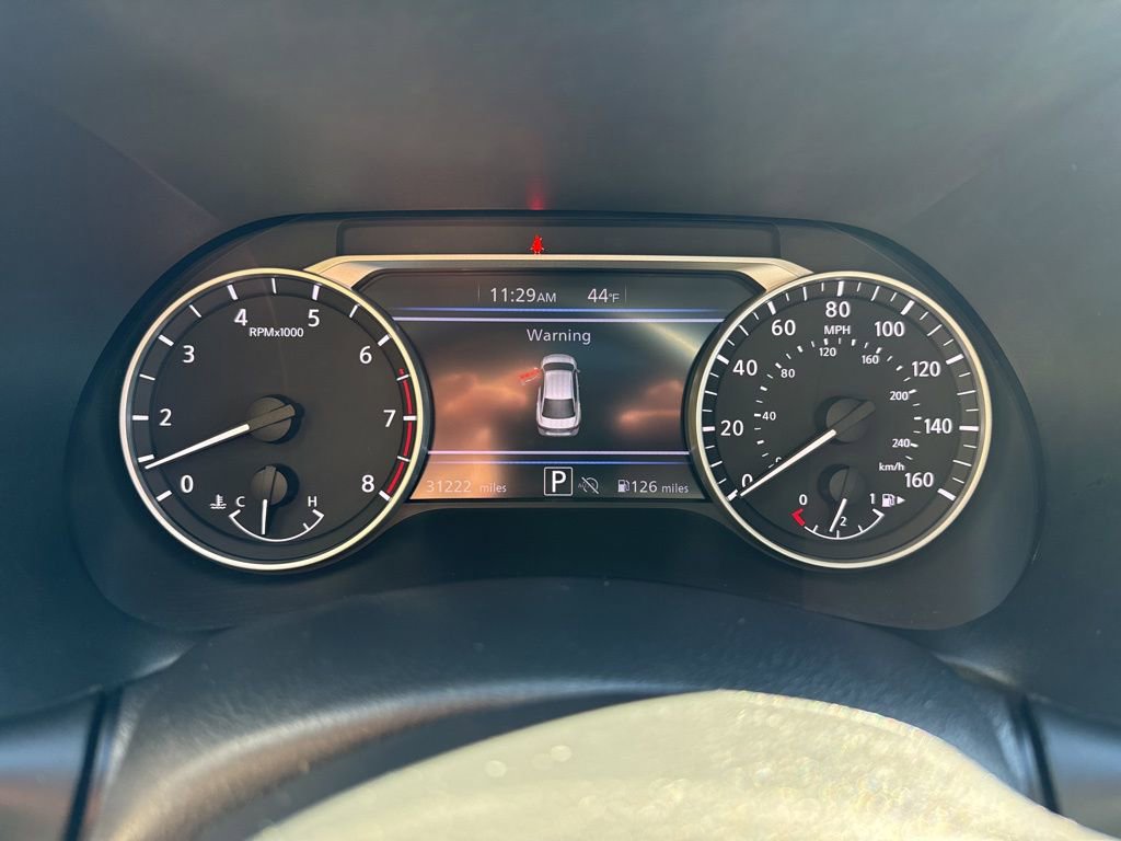 Used 2024 Nissan Sentra SR w/ SR Premium Package image 19