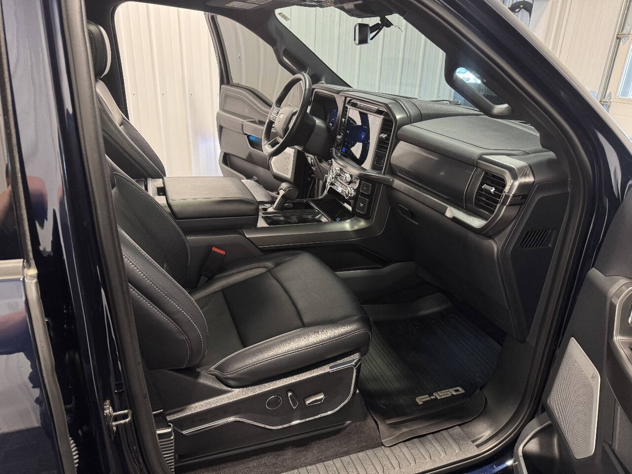 Used 2024 Ford F150 Lariat w/ Equipment Group 502A High AWD/4WD image 21