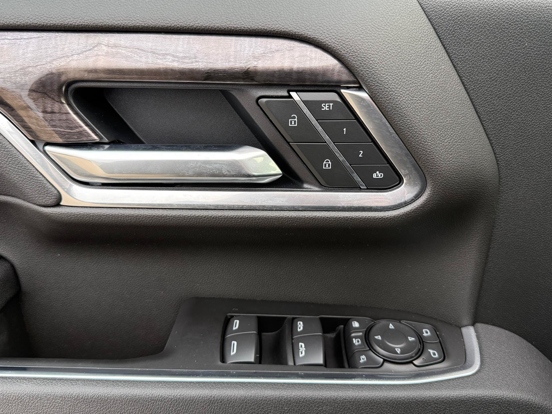 New 2026 Chevrolet Silverado 2500 LTZ w/ LTZ Premium Package AWD/4WD image 19