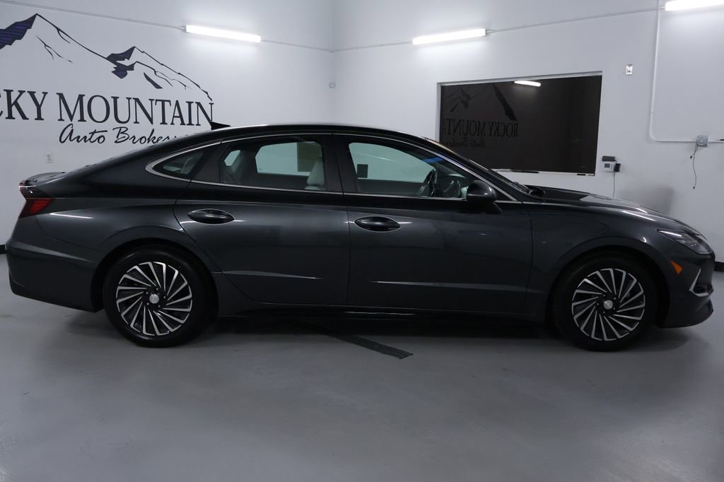 Used 2023 Hyundai Sonata SEL image 8