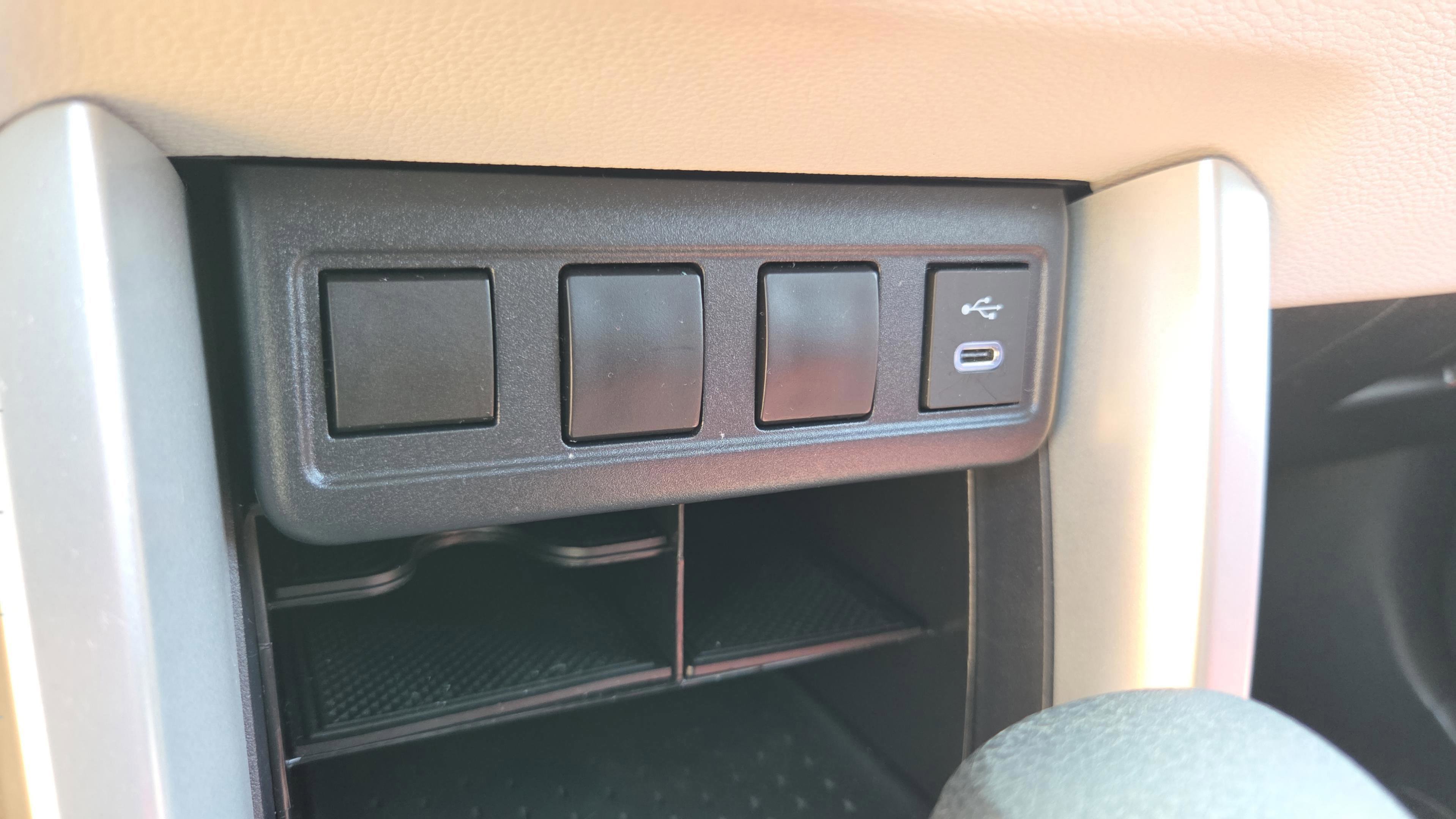 Certified 2024 Toyota Corolla Cross L FWD image 18