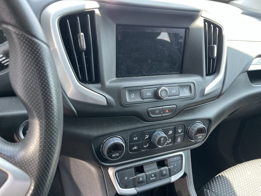 Used 2024 GMC Terrain SLE w/ Driver Convenience Package AWD/4WD image 7