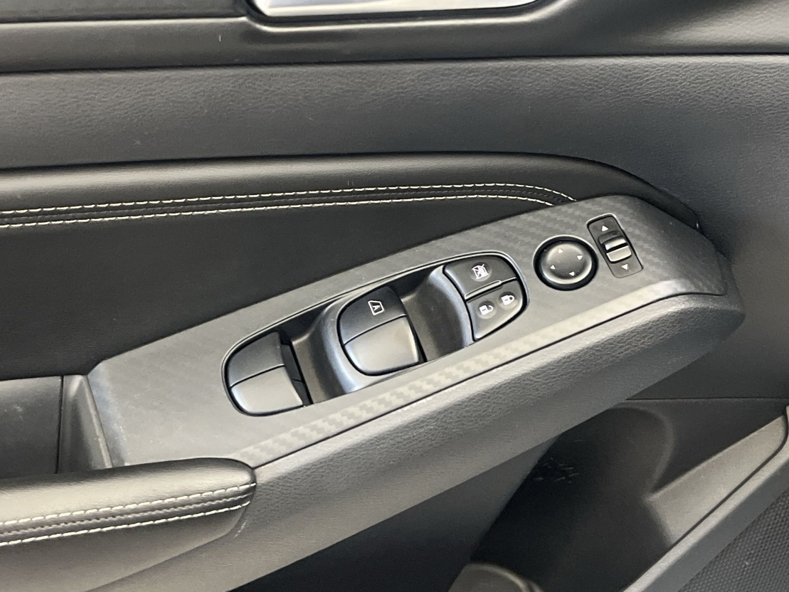 Used 2020 Nissan Altima 2.5 S FWD image 14