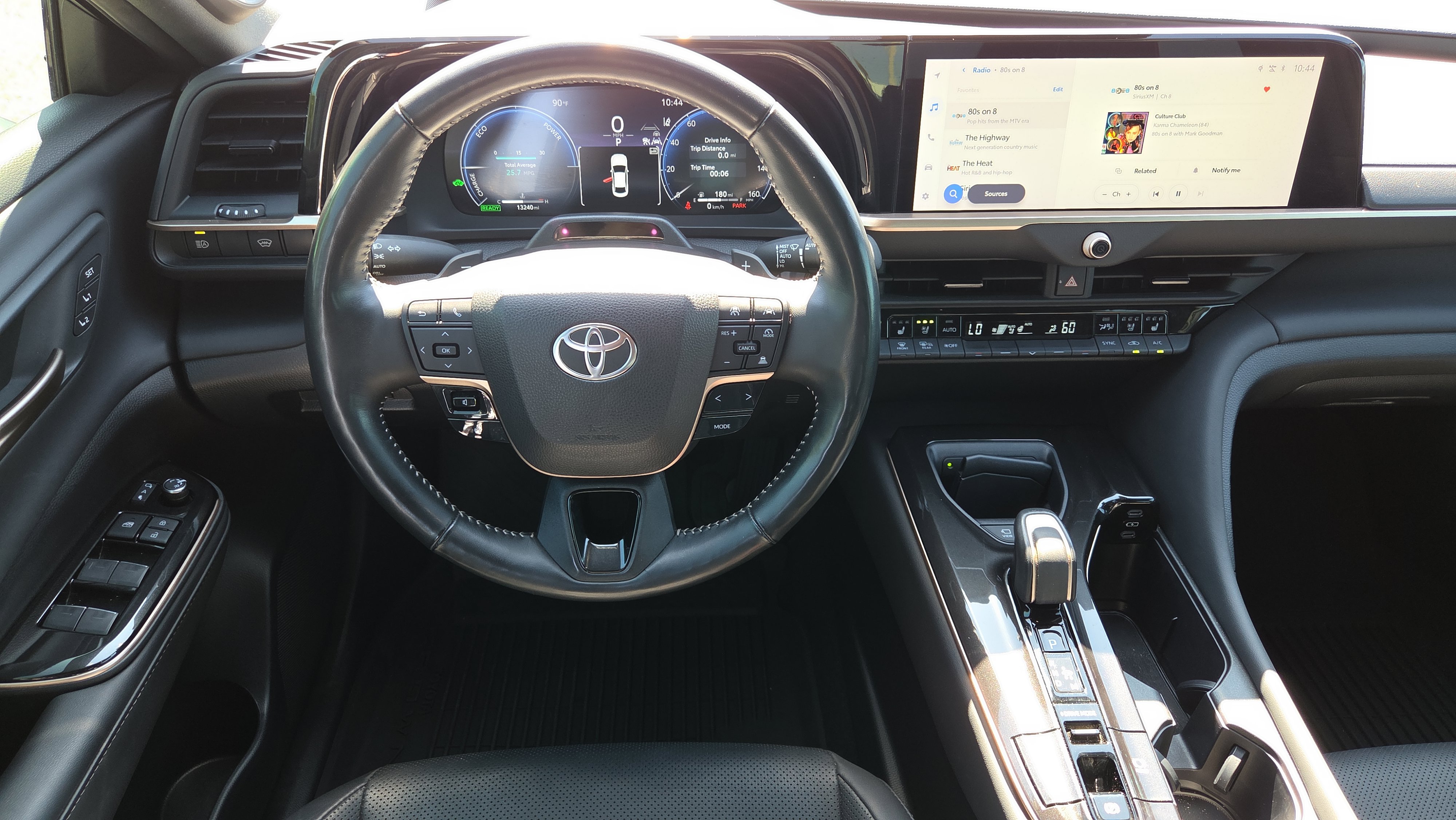 Certified 2024 Toyota Crown Platinum AWD/4WD image 11