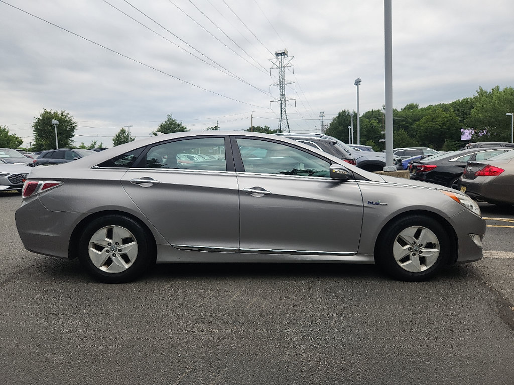 Used 2011 Hyundai Sonata Hybrid FWD image 12
