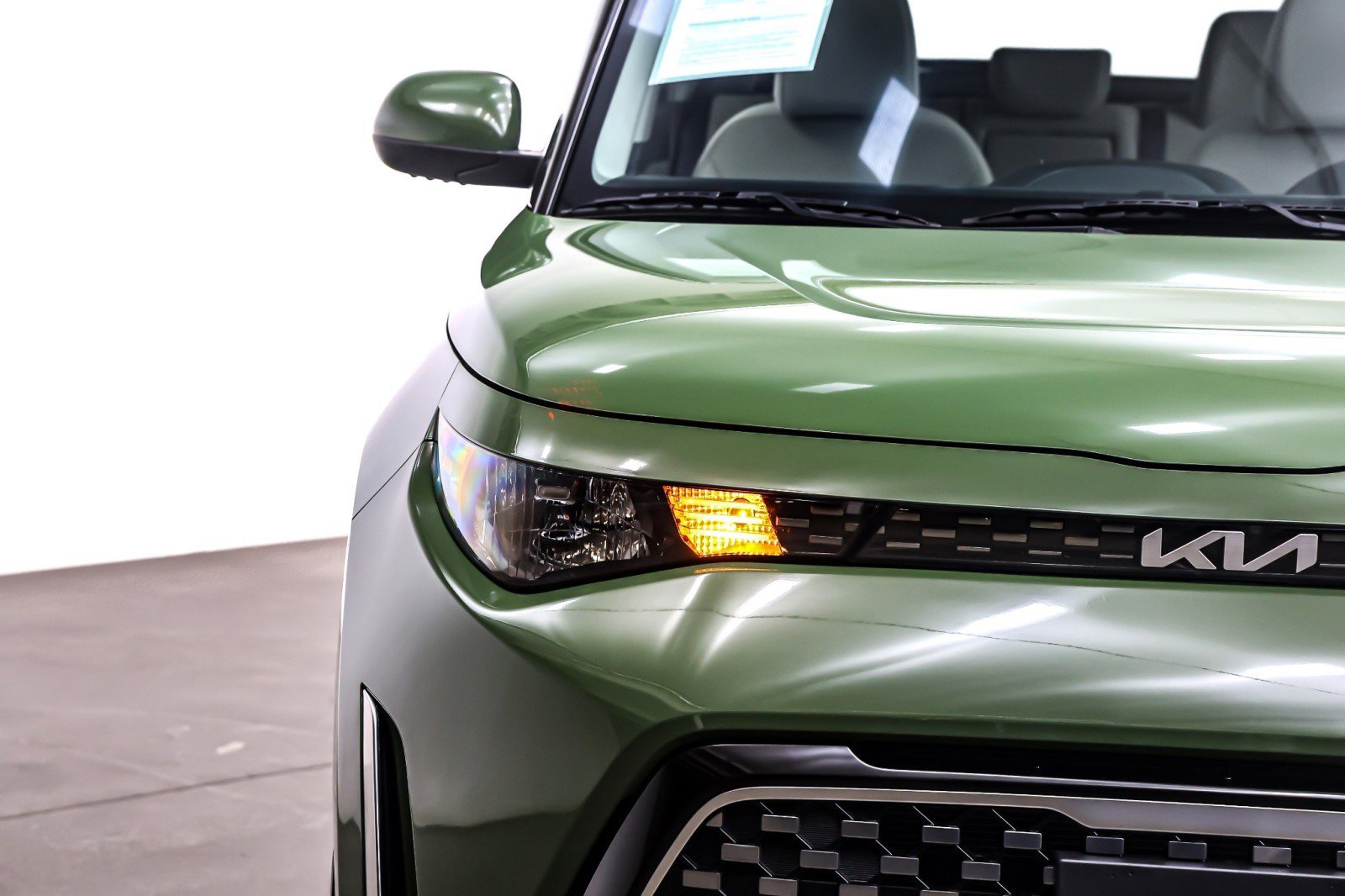 Used 2023 Kia Soul EX image 15