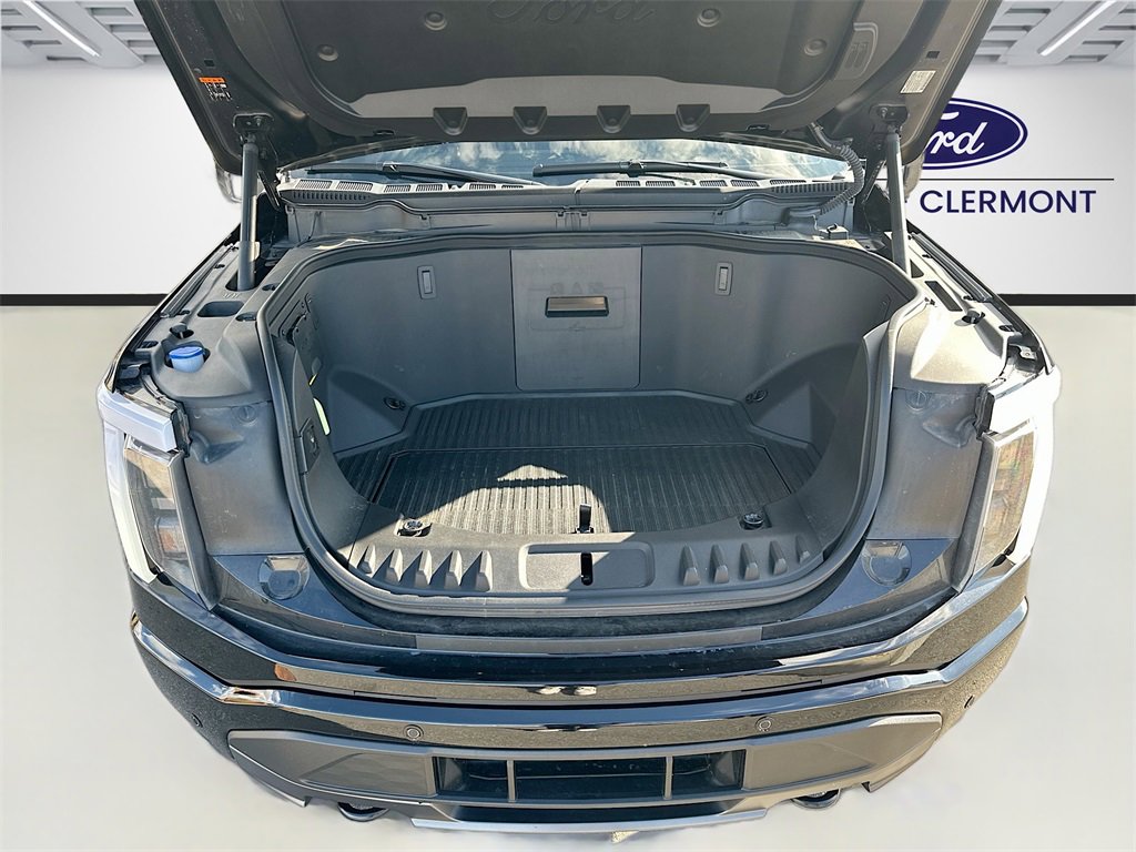 Used 2025 Ford F150 Lightning Lariat image 32
