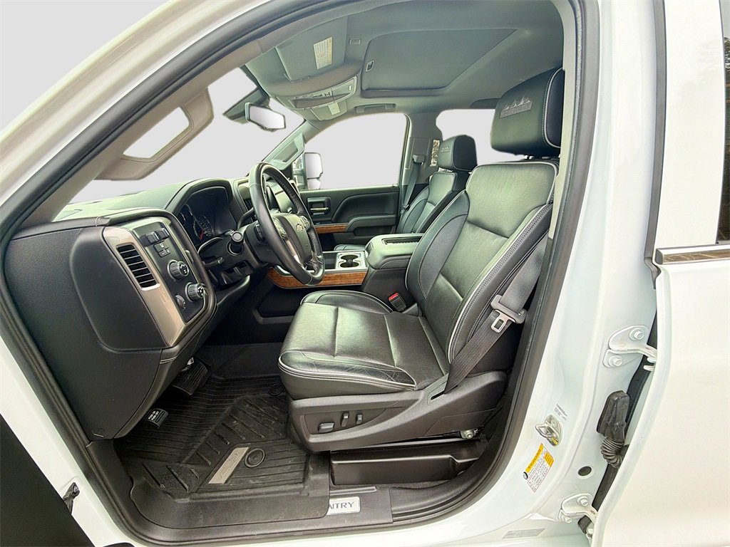 Used 2019 Chevrolet Silverado 2500 High Country w/ Duramax Plus Package image 25