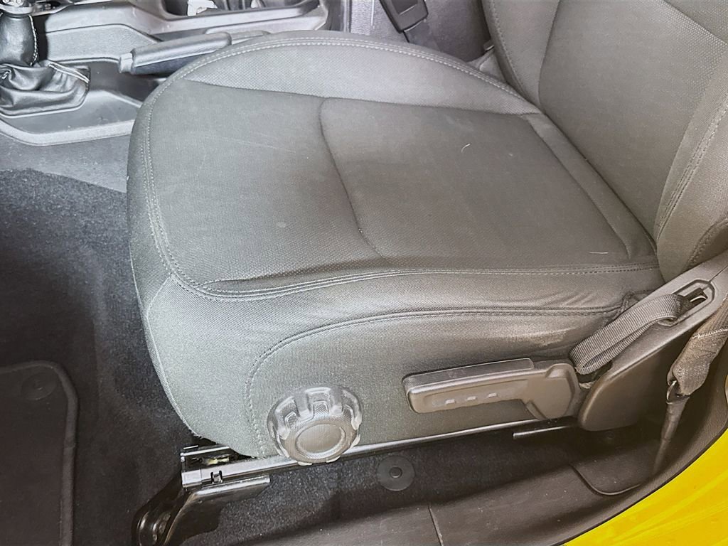 Used 2019 Jeep Wrangler Unlimited Sahara image 17