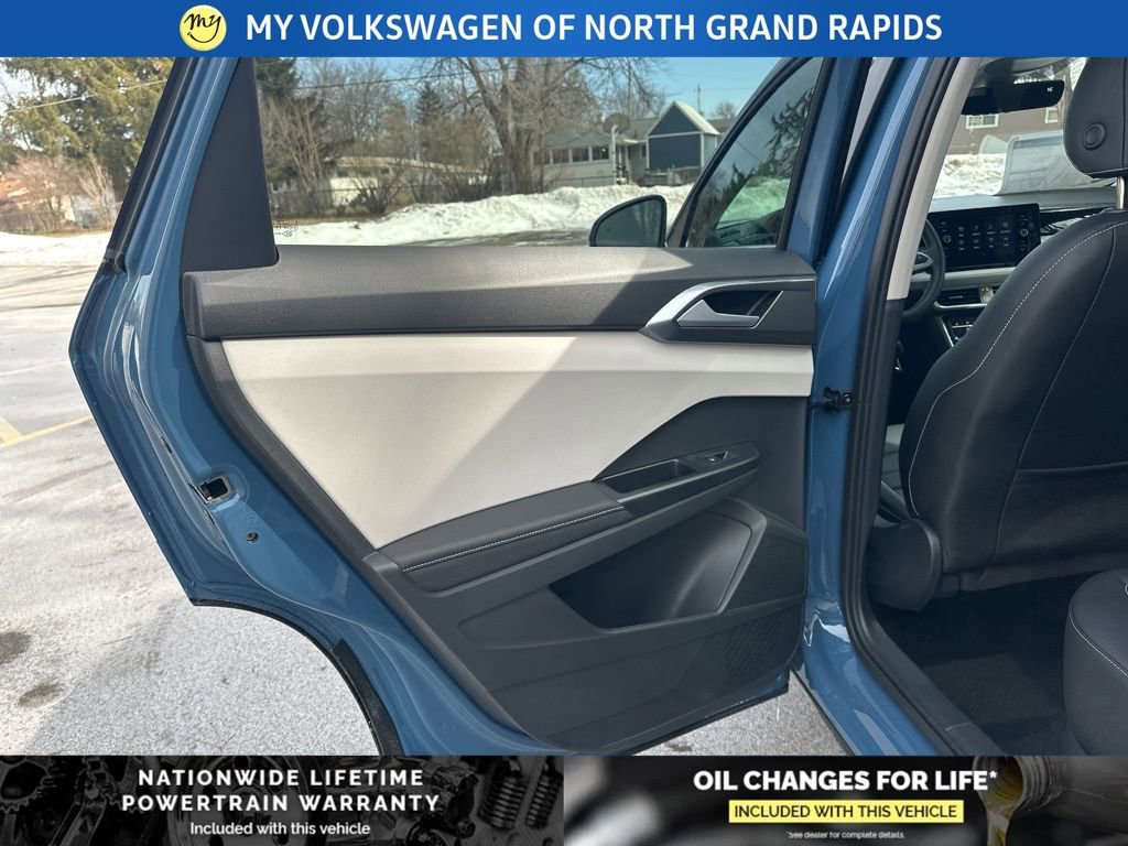 New 2026 Volkswagen Taos SEL image 12