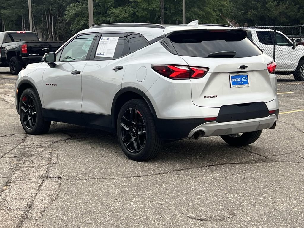 Used 2020 Chevrolet Blazer LT w/ Redline Edition FWD image 4