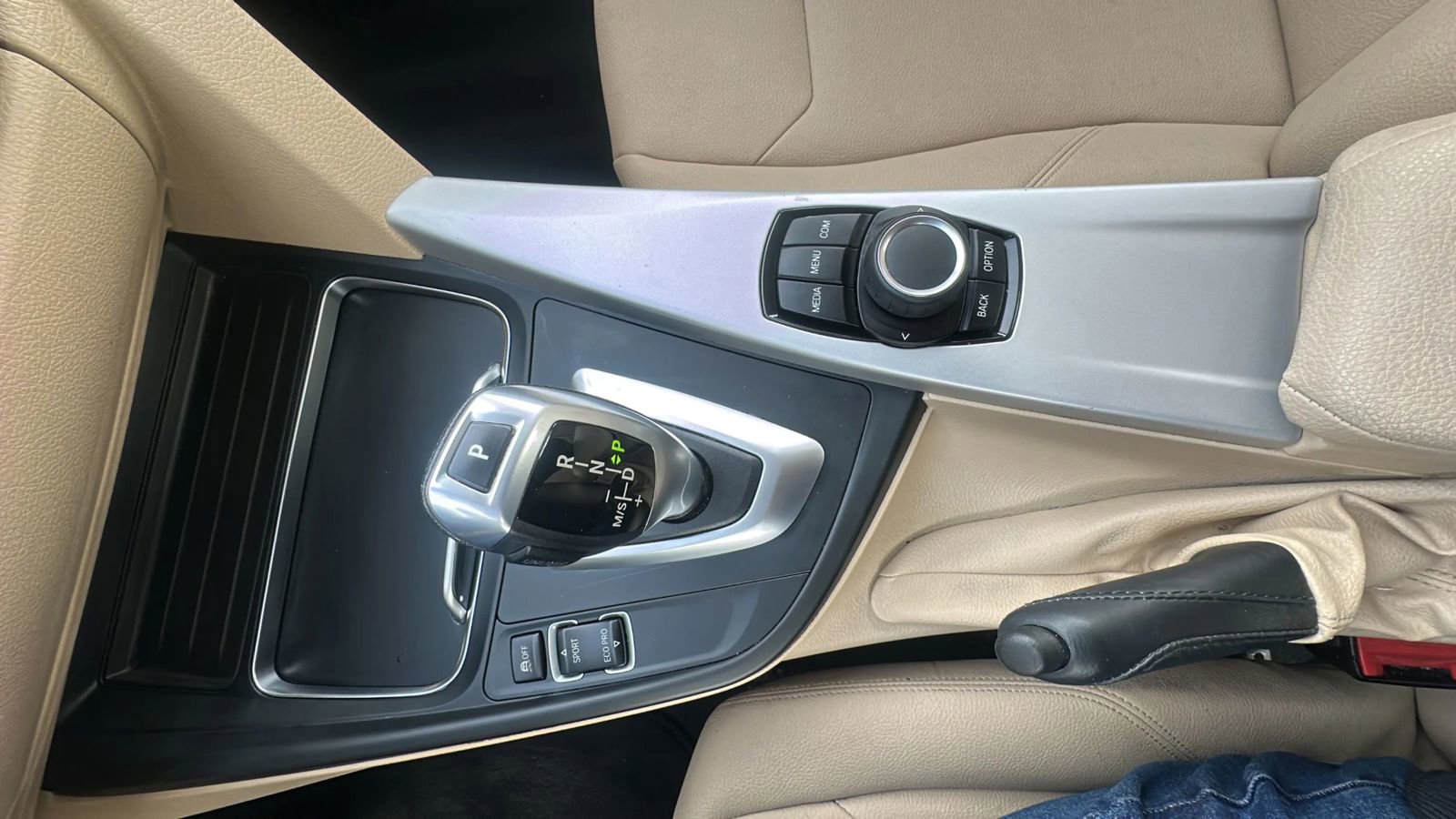 Used 2018 BMW 320i Sedan image 27