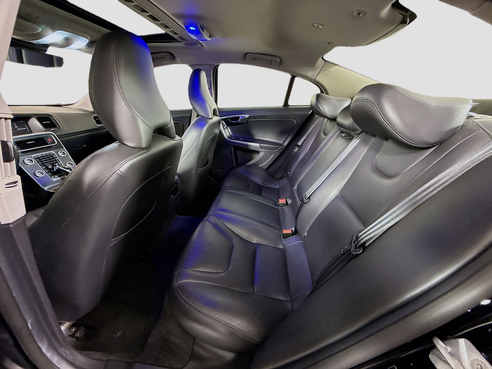 Used 2016 Volvo S60 T5 Premier w/ Convenience Package image 25