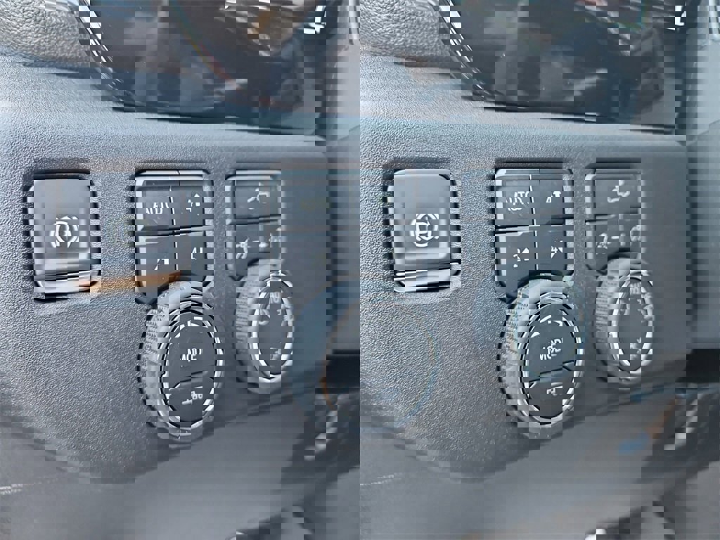 New 2026 Chevrolet Silverado 1500 LT image 19