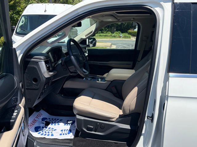 Used 2022 Ford Expedition Max XLT AWD/4WD image 16