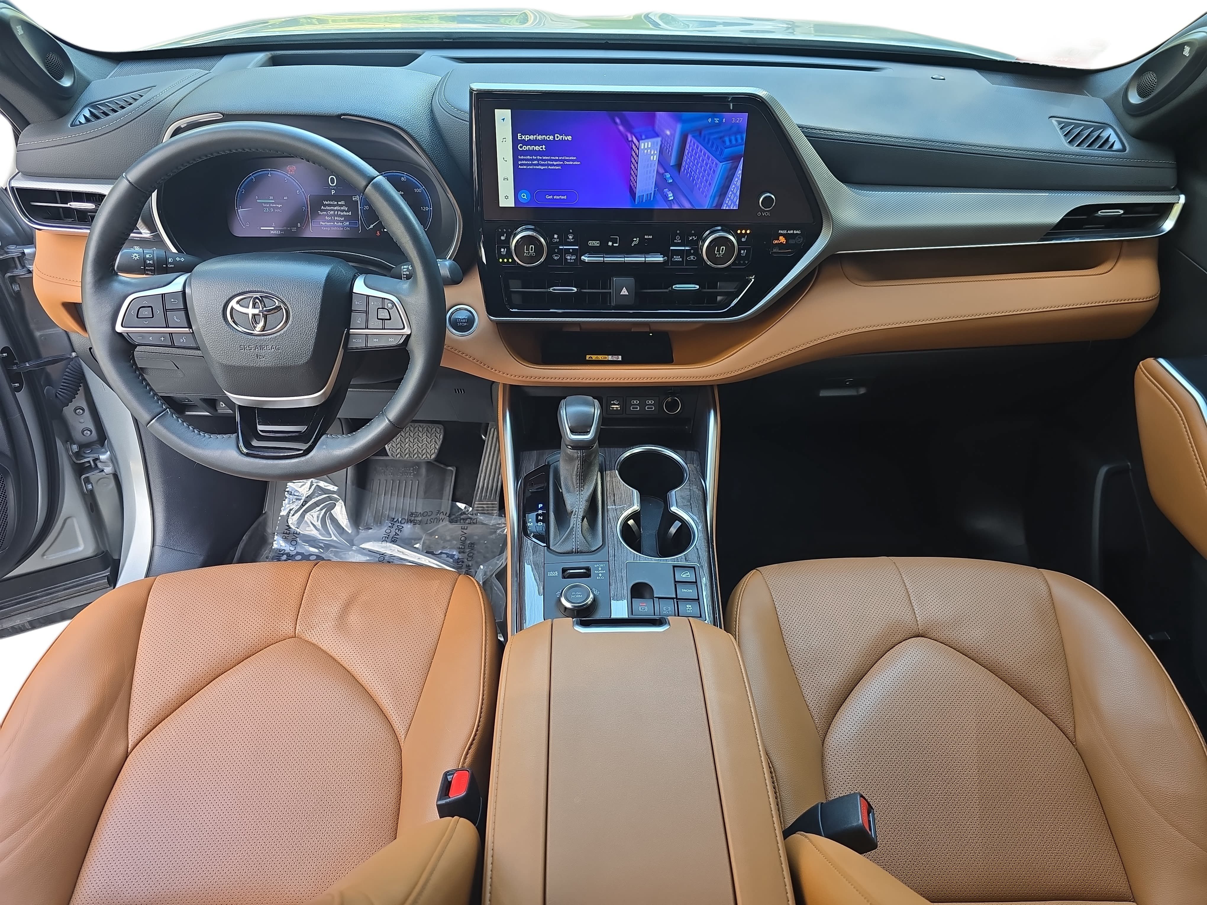 Used 2024 Toyota Highlander Platinum AWD/4WD image 9