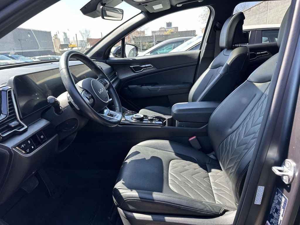 Certified 2023 Kia Sportage X-Line image 11