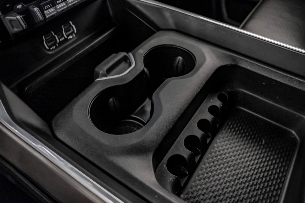 Used 2020 RAM 3500 Laramie w/ Night Edition image 24