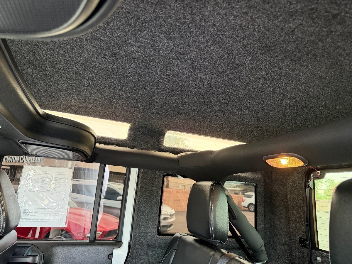 Used 2018 Jeep Wrangler Unlimited Rubicon w/ Connectivity Group AWD/4WD image 51