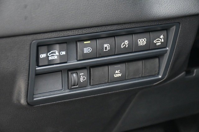 Used 2025 Toyota Sequoia SR5 image 26