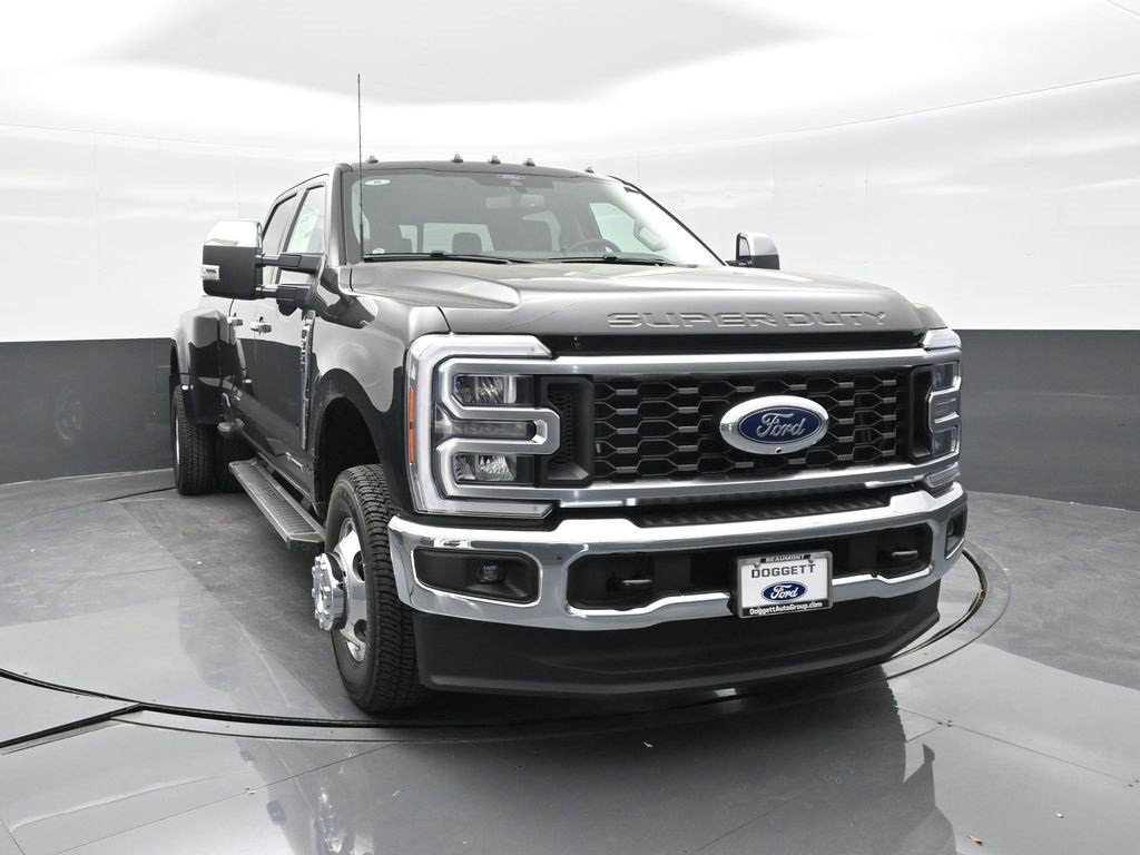 New 2026 Ford F350 Lariat w/ Chrome Package image 18