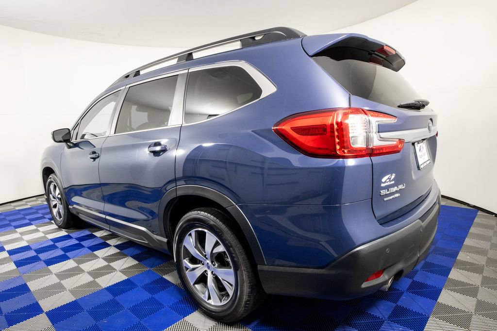 Used 2023 Subaru Ascent Premium w/ Convenience Package image 5