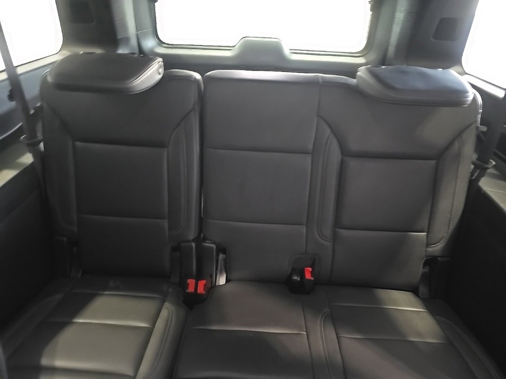 Used 2024 Chevrolet Suburban LT image 20
