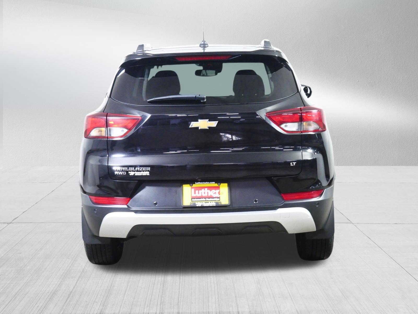 Used 2023 Chevrolet TrailBlazer LT w/ Convenience Package AWD/4WD image 6