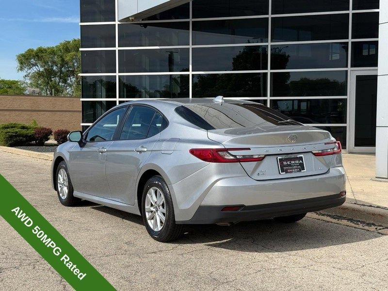 Used 2025 Toyota Camry LE AWD/4WD image 5