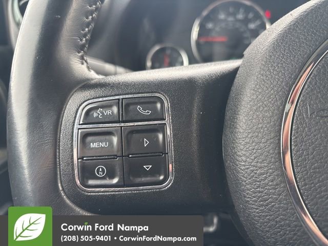 Used 2018 Jeep Wrangler Unlimited Rubicon w/ Connectivity Group image 16