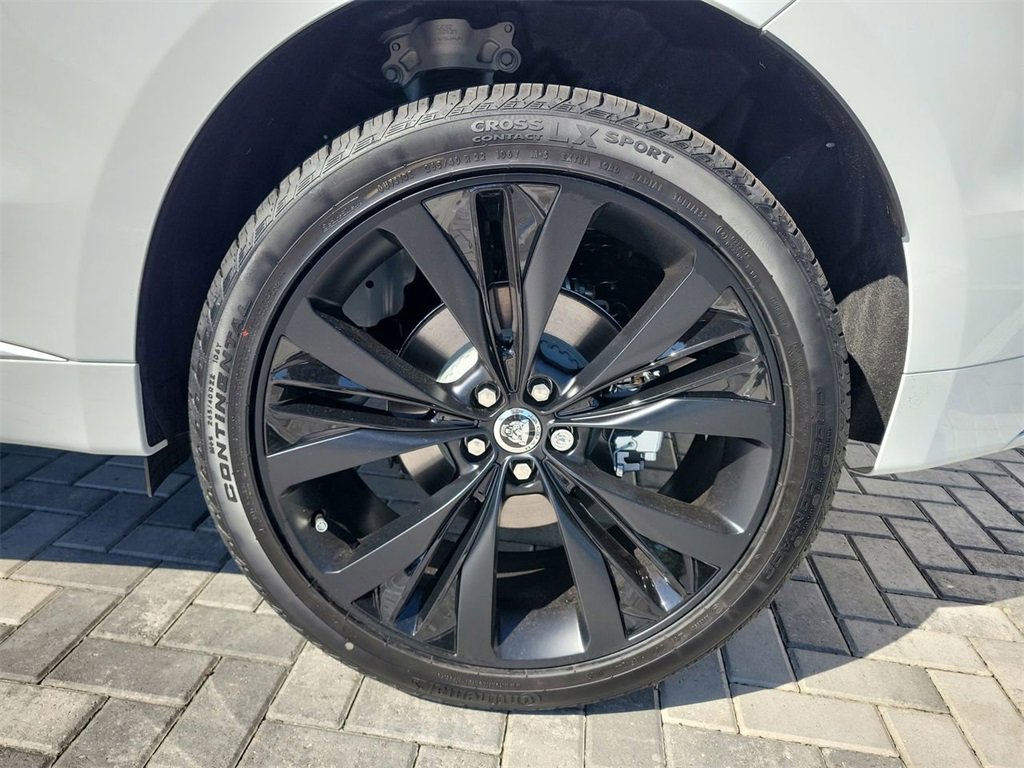 Used 2026 Jaguar F-PACE R-Dynamic S image 14