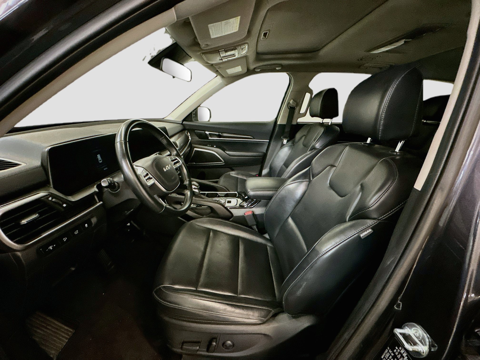Used 2025 Kia Telluride S AWD/4WD image 13