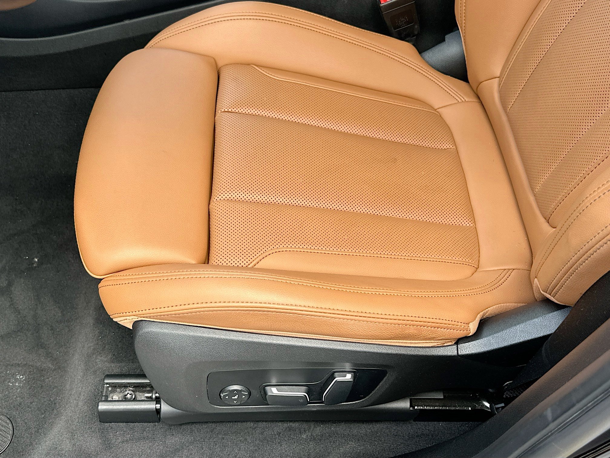 Certified 2024 BMW X3 sDrive30i w/ Convenience Package RWD image 19