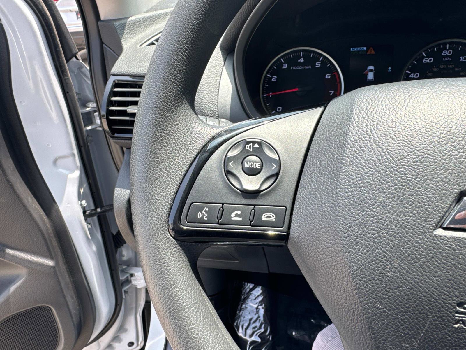 Used 2024 Mitsubishi Eclipse Cross LE image 18