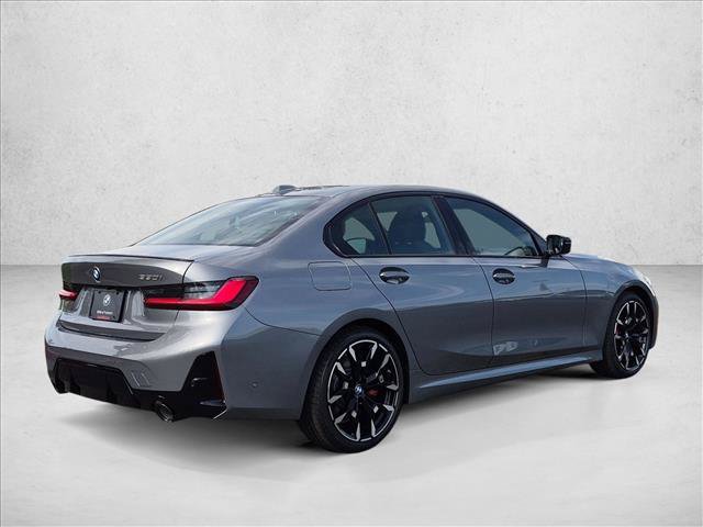 New 2026 BMW 330i Sedan w/ M Sport Package RWD image 2